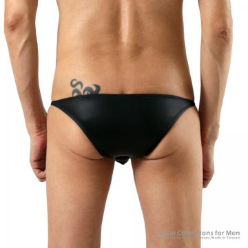 Magic bulge string bikini (3/4 back) - 1 (thumb)